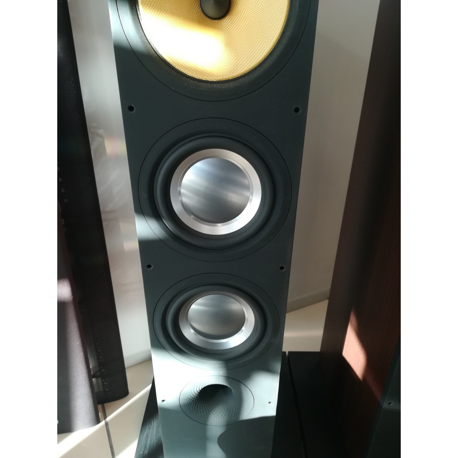 PAREJA DE ALTAVOCES BOWERS WILKINS 683