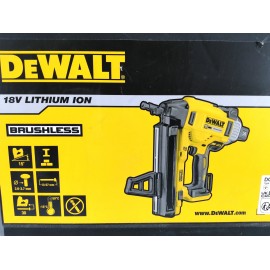 Clavadora neumática DEWALT...