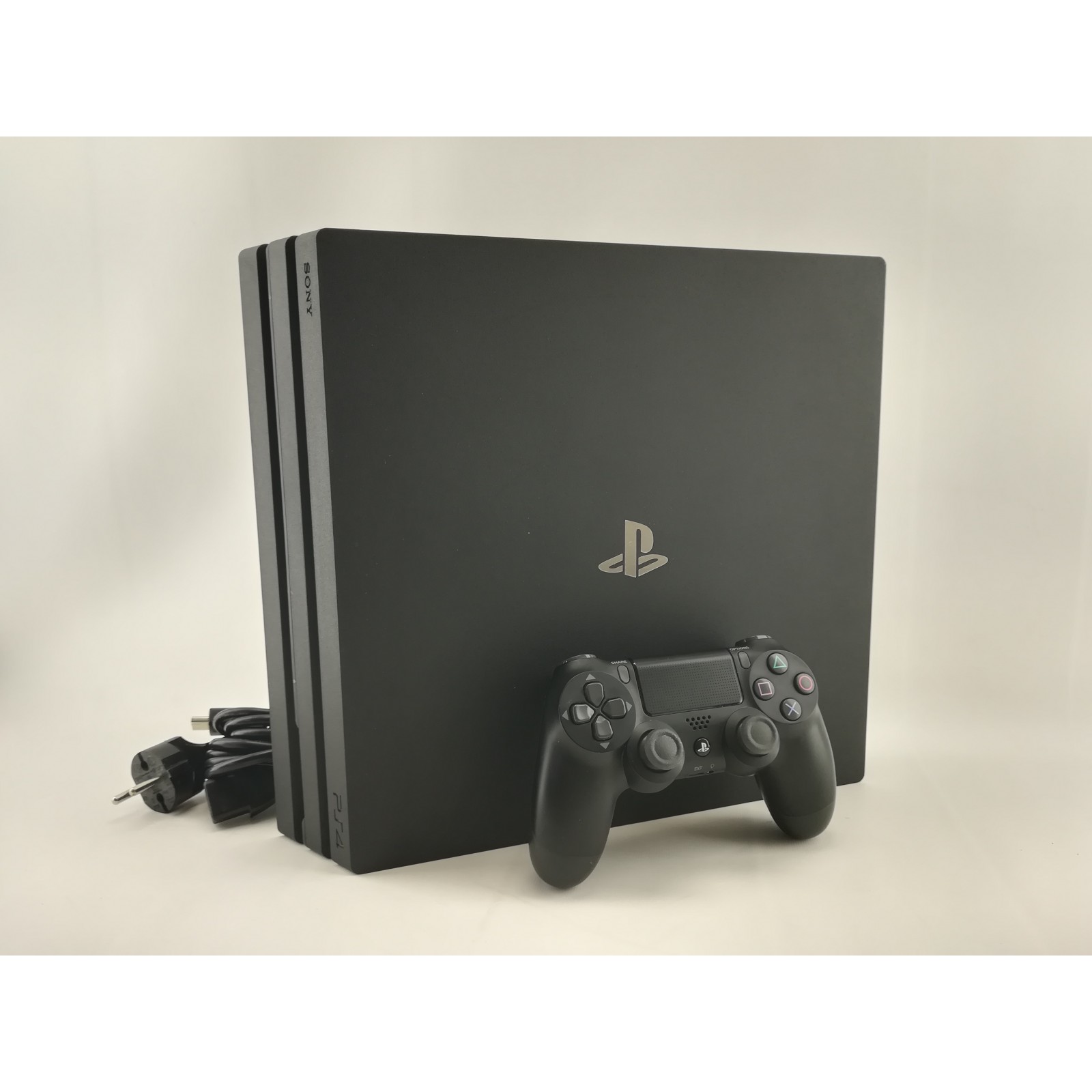 Sony PlayStation 4 Pro - 1TB (PS4 PRO) - Segunda Mano