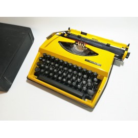 Máquina de Escribir TRIUMPH...