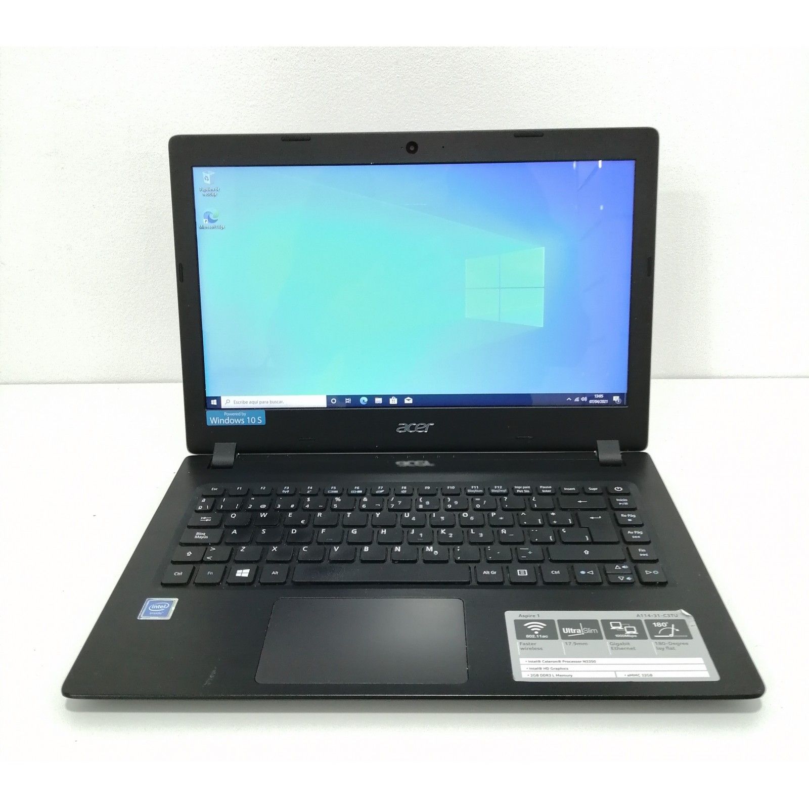 Acer Aspire 1 - 14" Intel Celeron SSD 32Go RAM 2Go Windows 10 - Rouge - Garantie 1 An