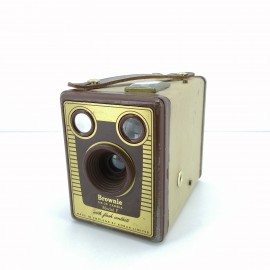 Cámara Kodak Brownie Six-20...