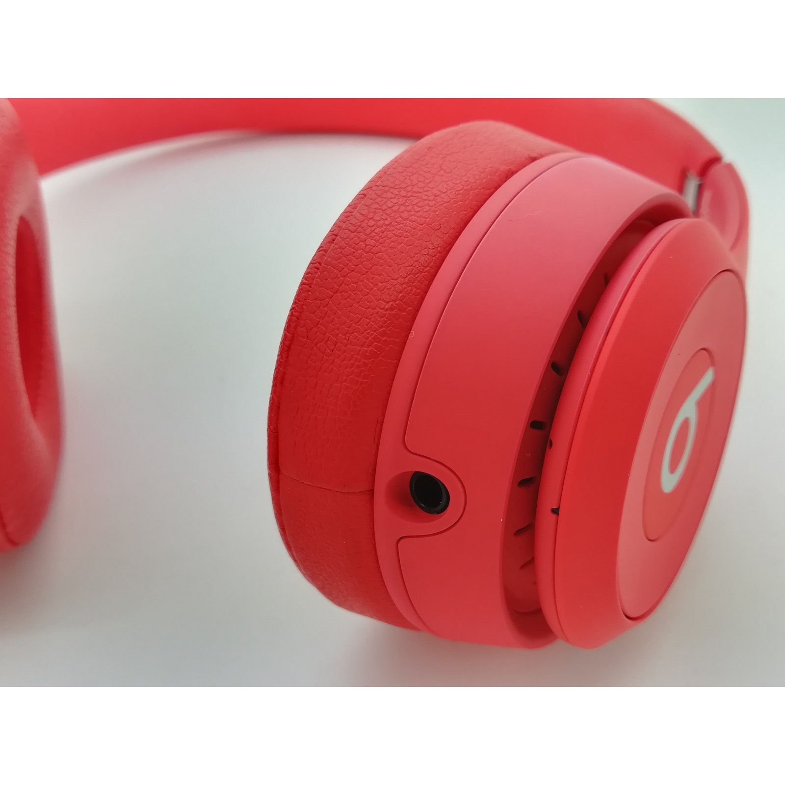 Auriculares BEATS SOLO 3 rojos con funda de segunda mano