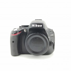 Cámara digital réflex Nikon...