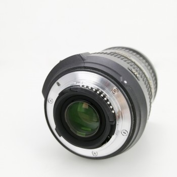 Objetivo Nikon AF-S DX NIKKOR 18-200 mm 3.5 5.6G ED VR II de segunda mano