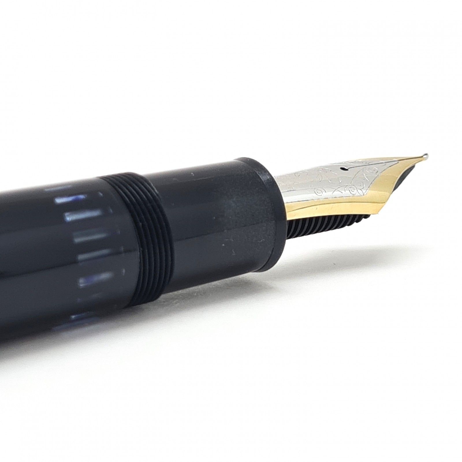 Pluma Estilográfica Online Slope | Plumín Iridium, Cartuchos Combinados | Color Azul Medianoche